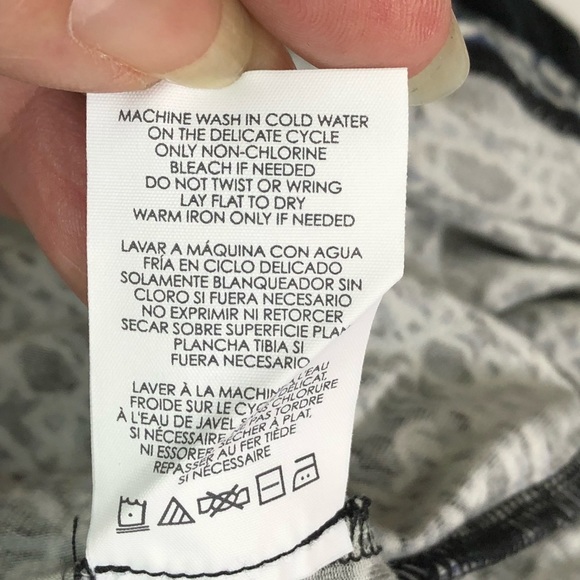 CAbi Resort Romper #5116 Size S K21 - Picture 6 of 8